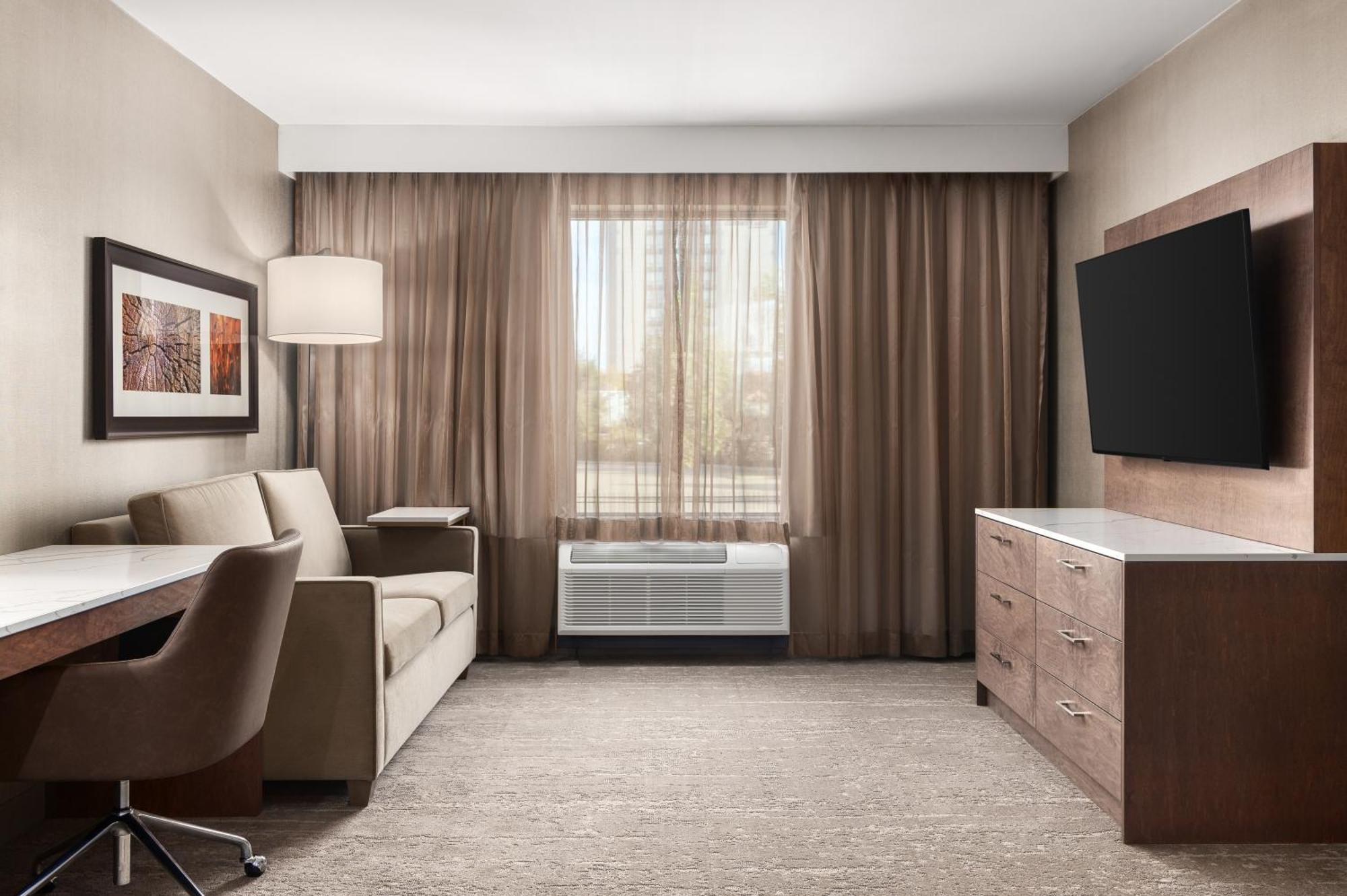 Doubletree By Hilton Kitchener Hotel Exterior photo