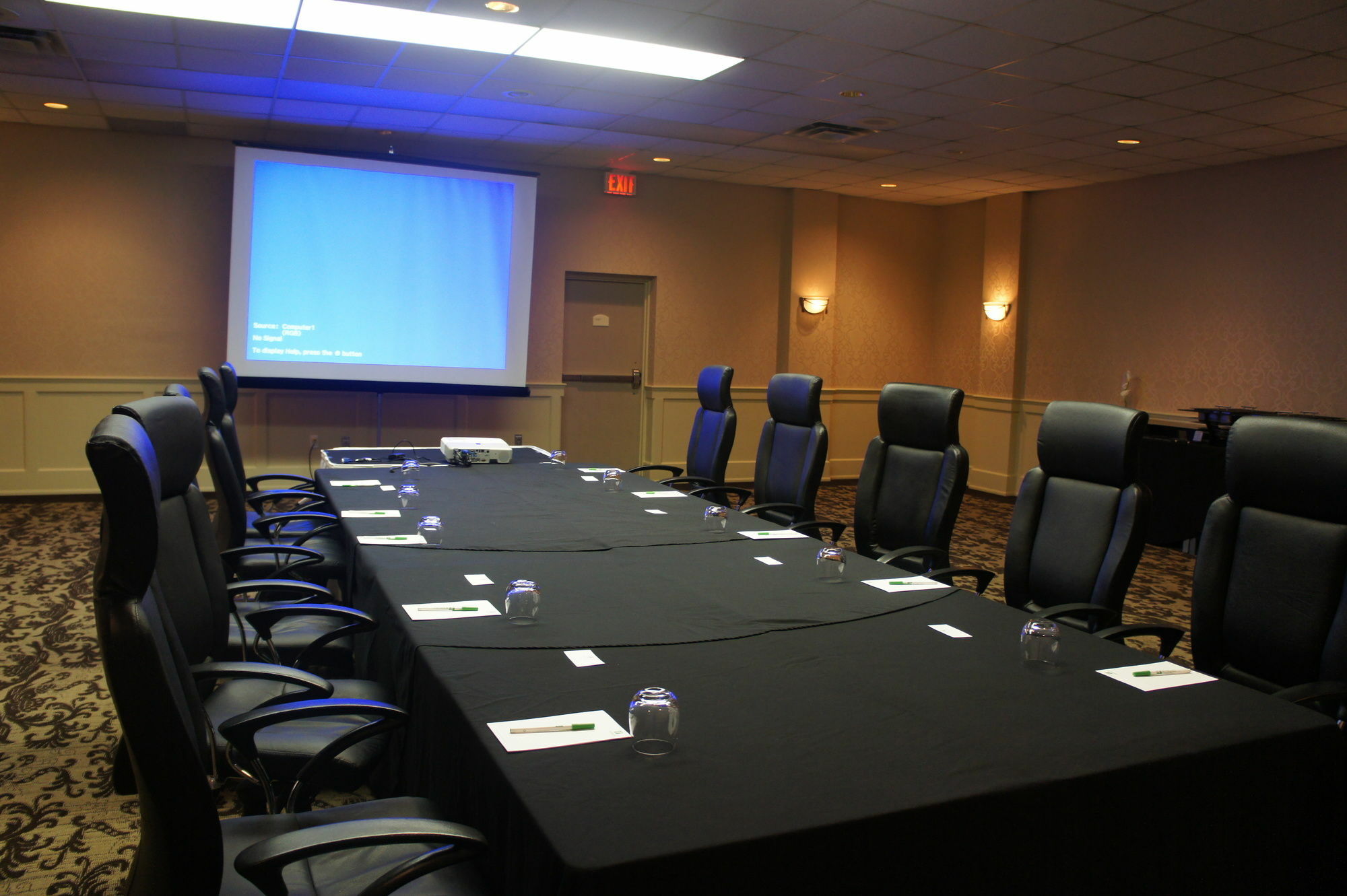 Doubletree By Hilton Kitchener Hotel Exterior photo