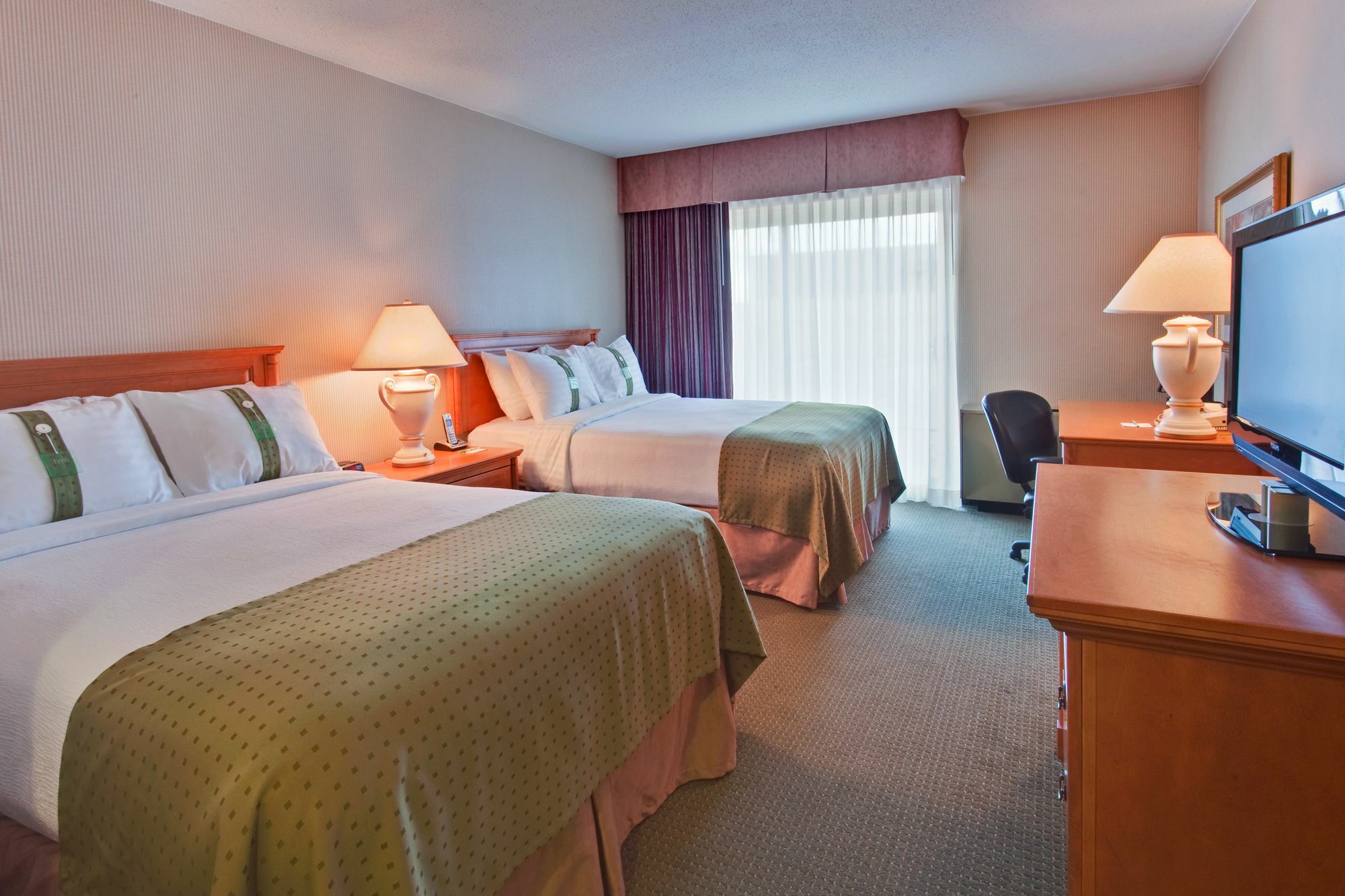 Doubletree By Hilton Kitchener Hotel Exterior photo