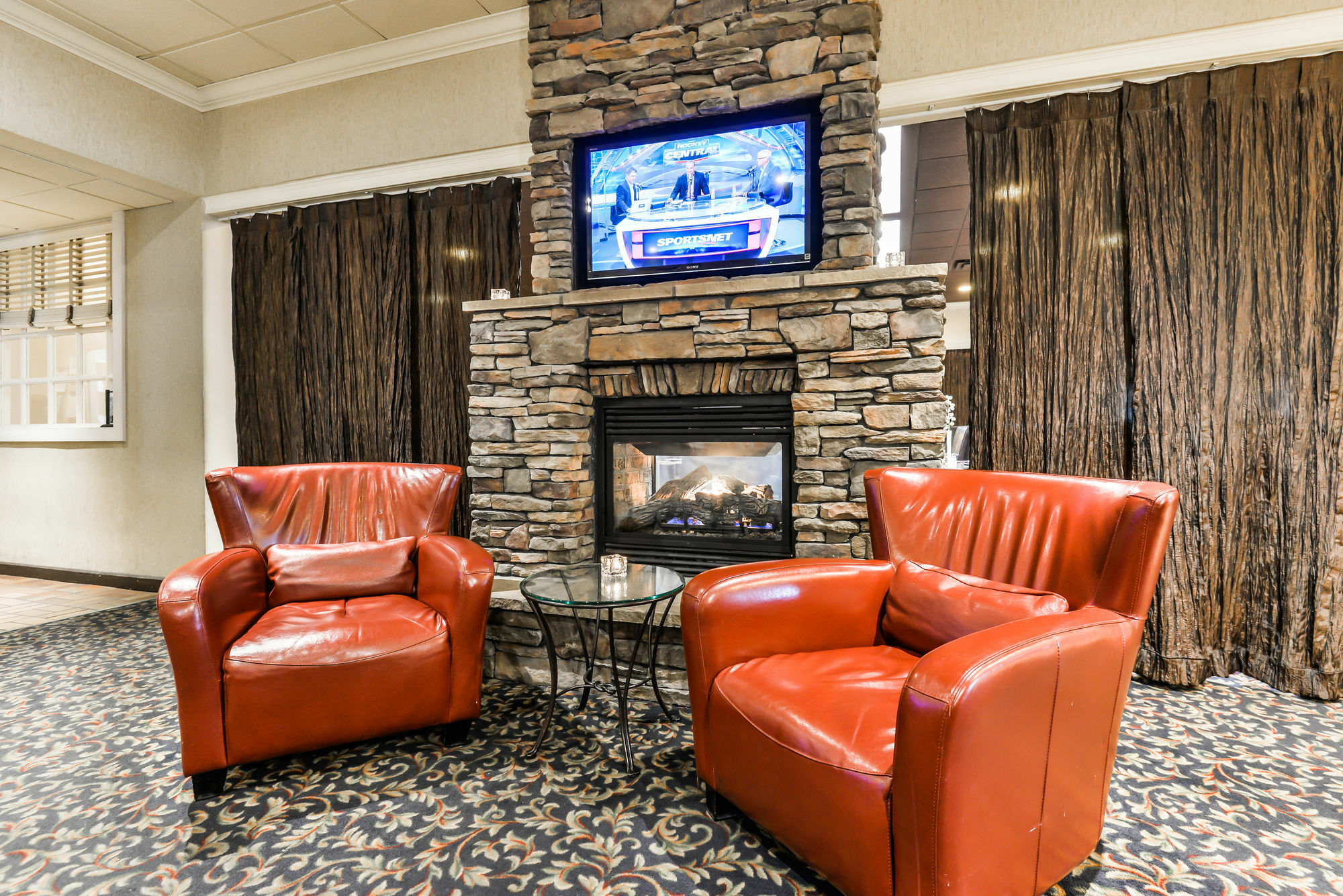Doubletree By Hilton Kitchener Hotel Exterior photo